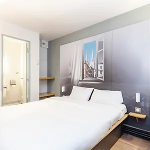 ** Hotel B&B Hotel Bayonne France